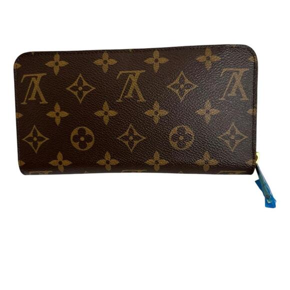 LOUIS VUITTON Brown Monogram Wallet - Picture 2 of 12